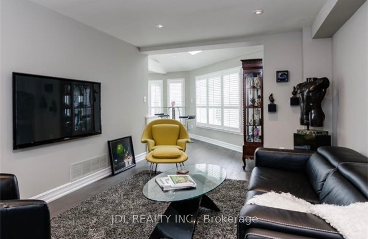 Photo 9 of 1255 Heritage Way, Oakville, Glen Abbey — HOMEH