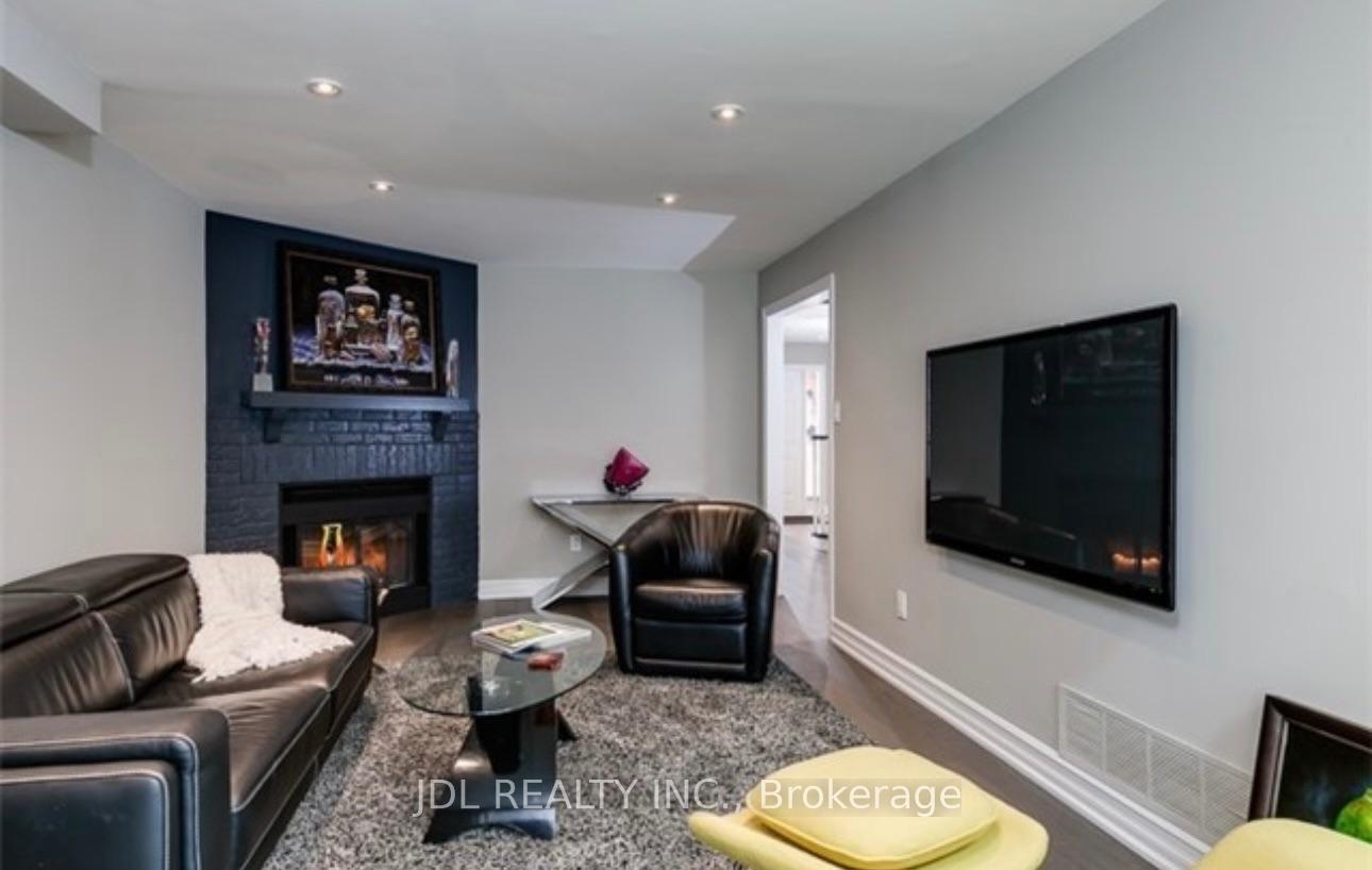 Photo 10 of 1255 Heritage Way, Oakville, Glen Abbey — HOMEH