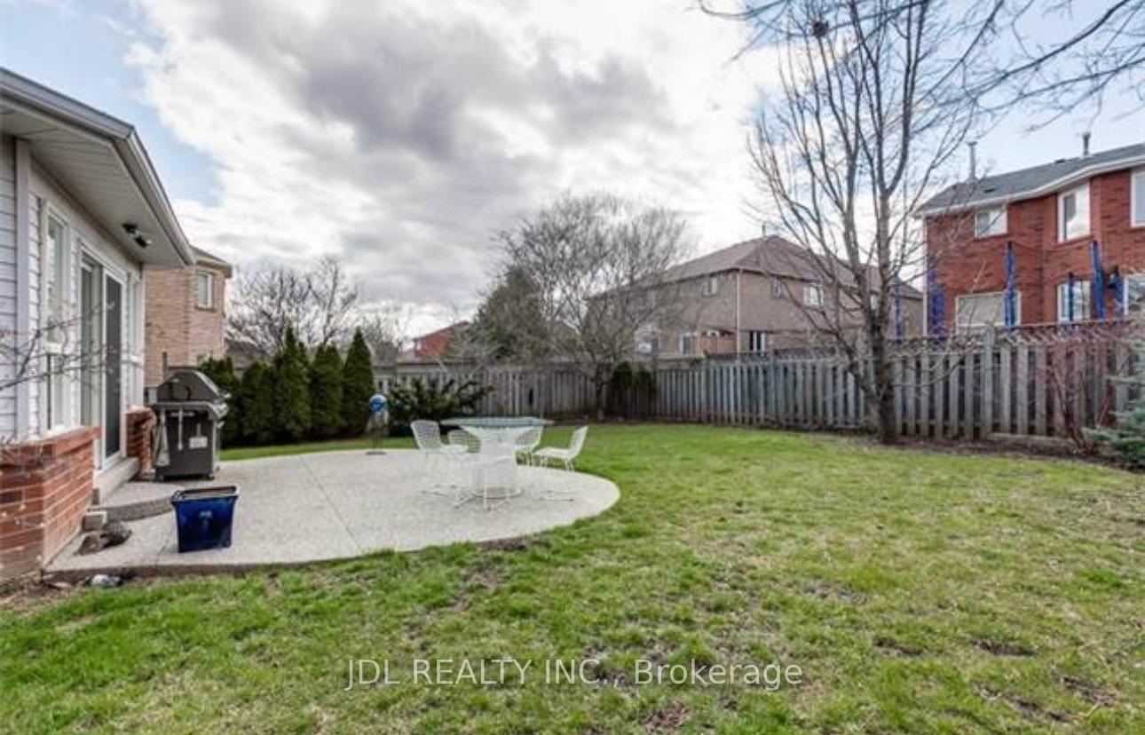 Photo 22 of 1255 Heritage Way, Oakville, Glen Abbey — HOMEH