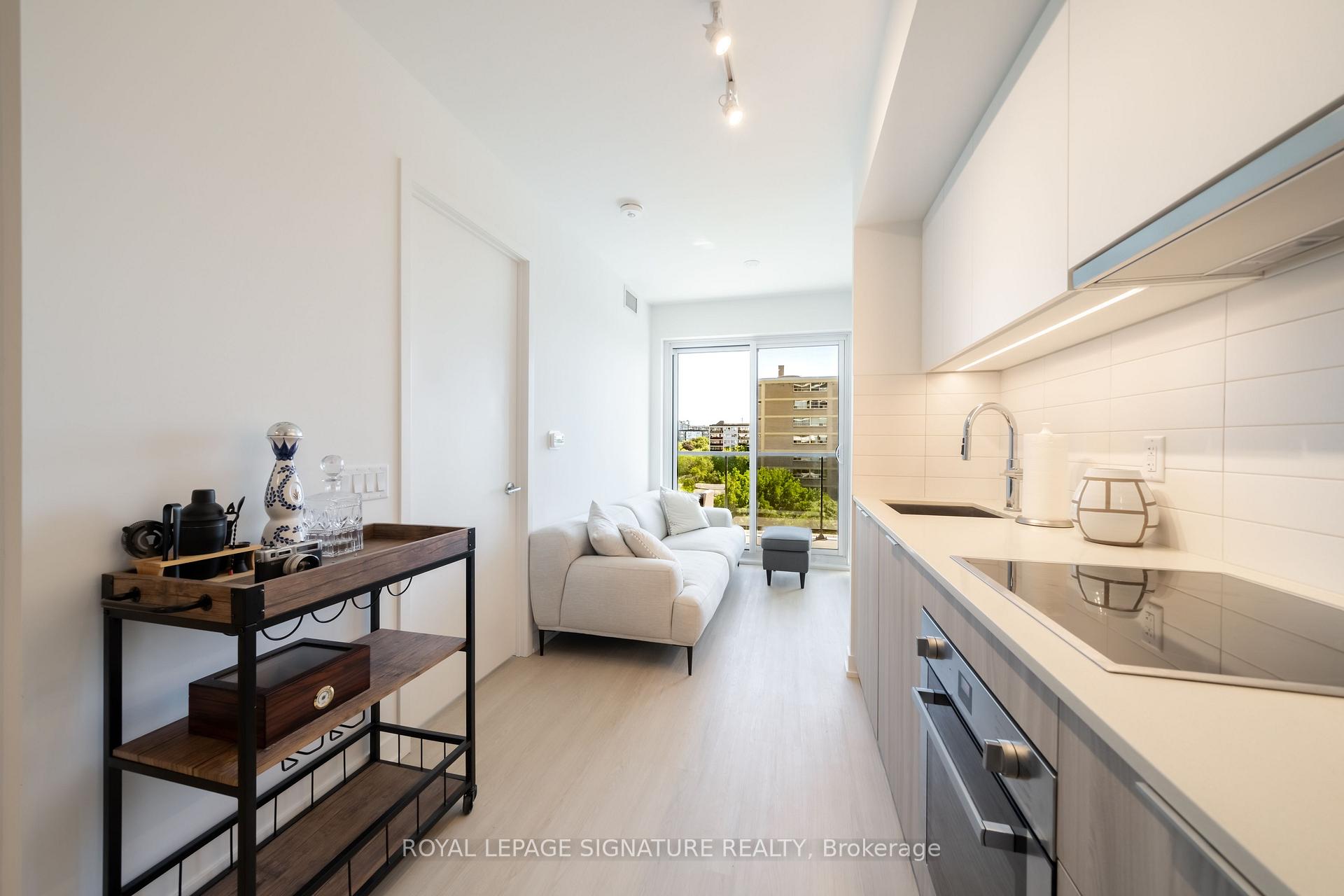 Photo 3 of Unit 607, 25 St Dennis Drive, Toronto, Flemingdon Park — HOMEH
