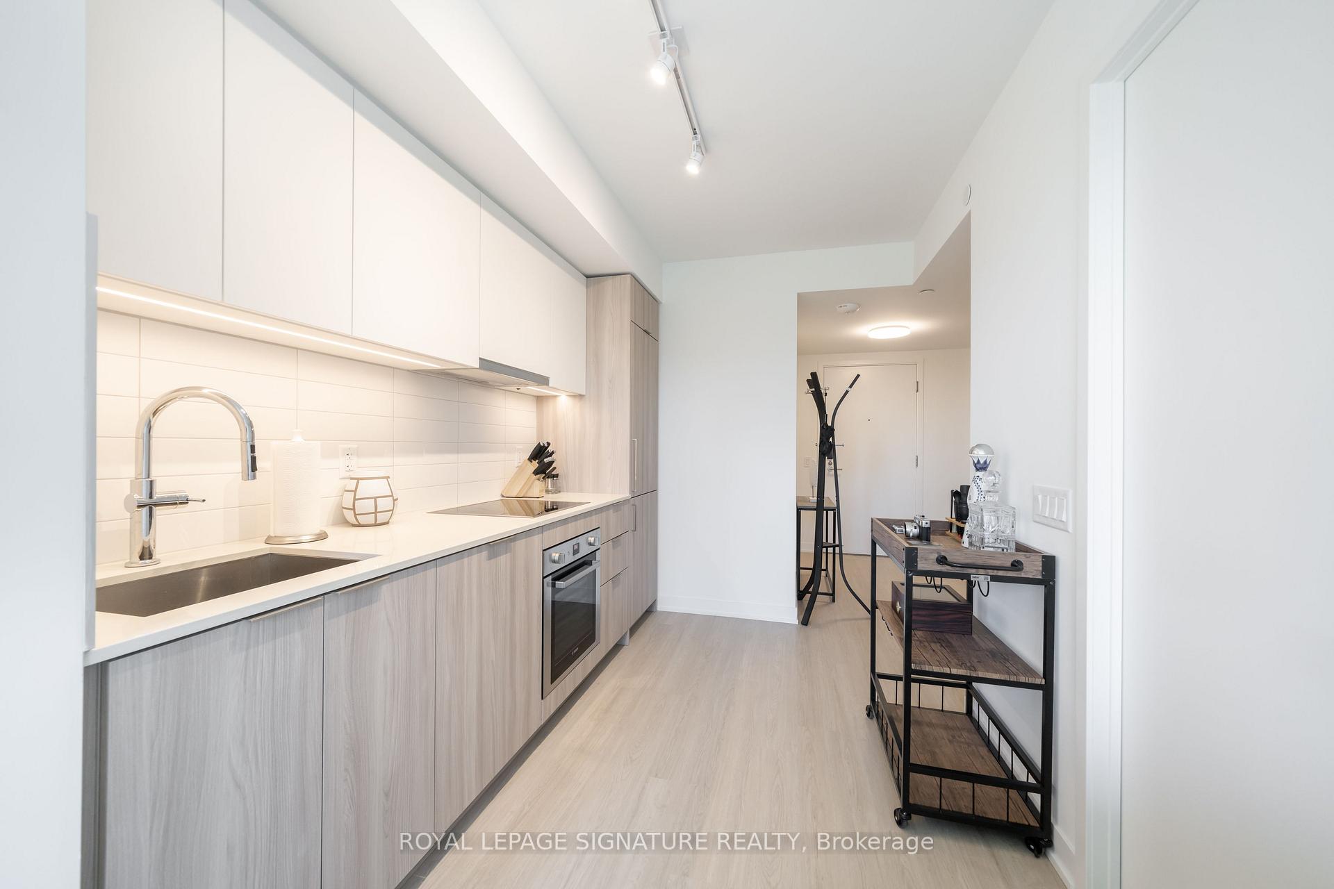 Photo 10 of Unit 607, 25 St Dennis Drive, Toronto, Flemingdon Park — HOMEH