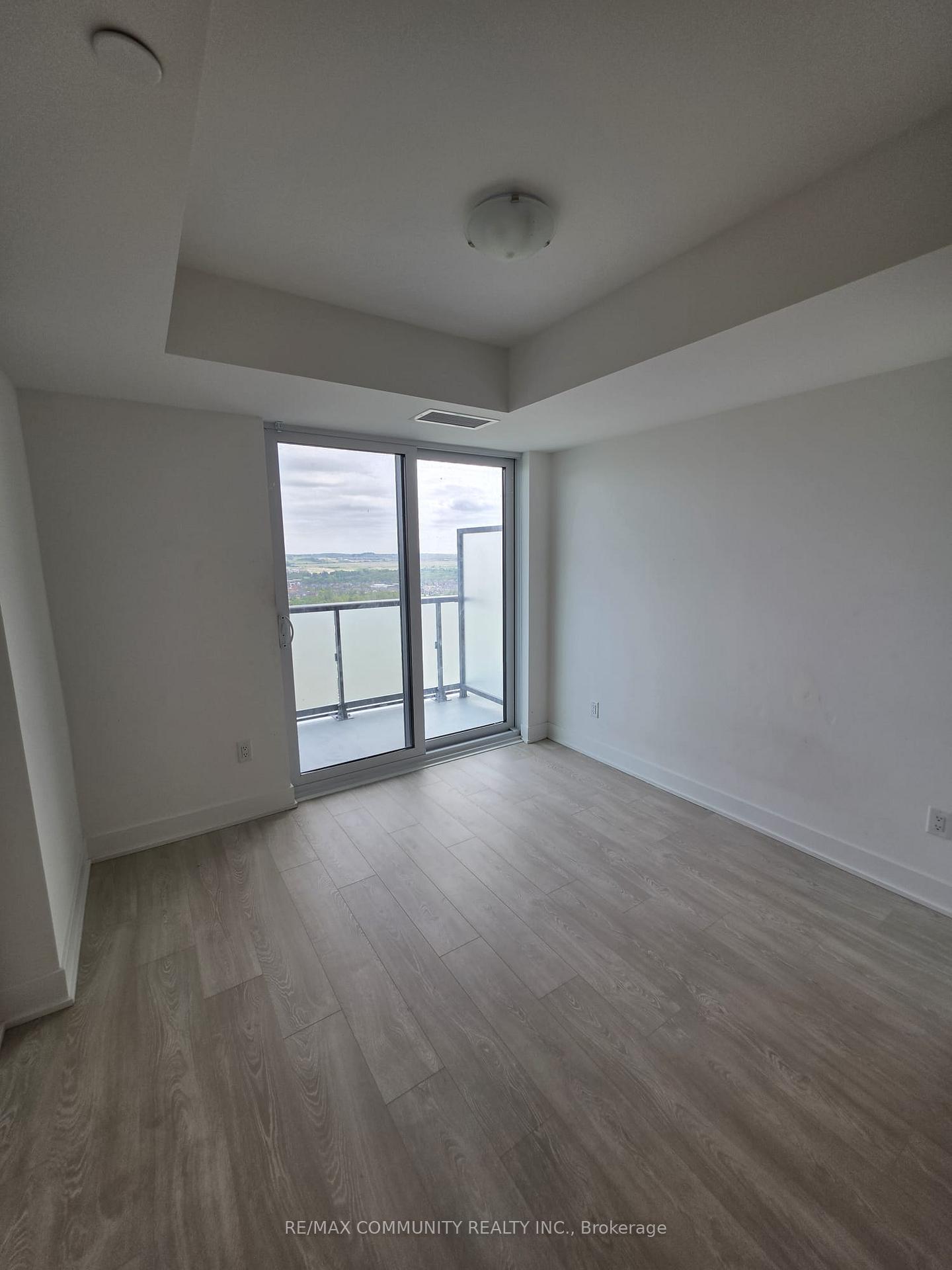 Photo 9 of Unit 2120, 2545 Simcoe Street N, Oshawa, Windfields — HOMEH