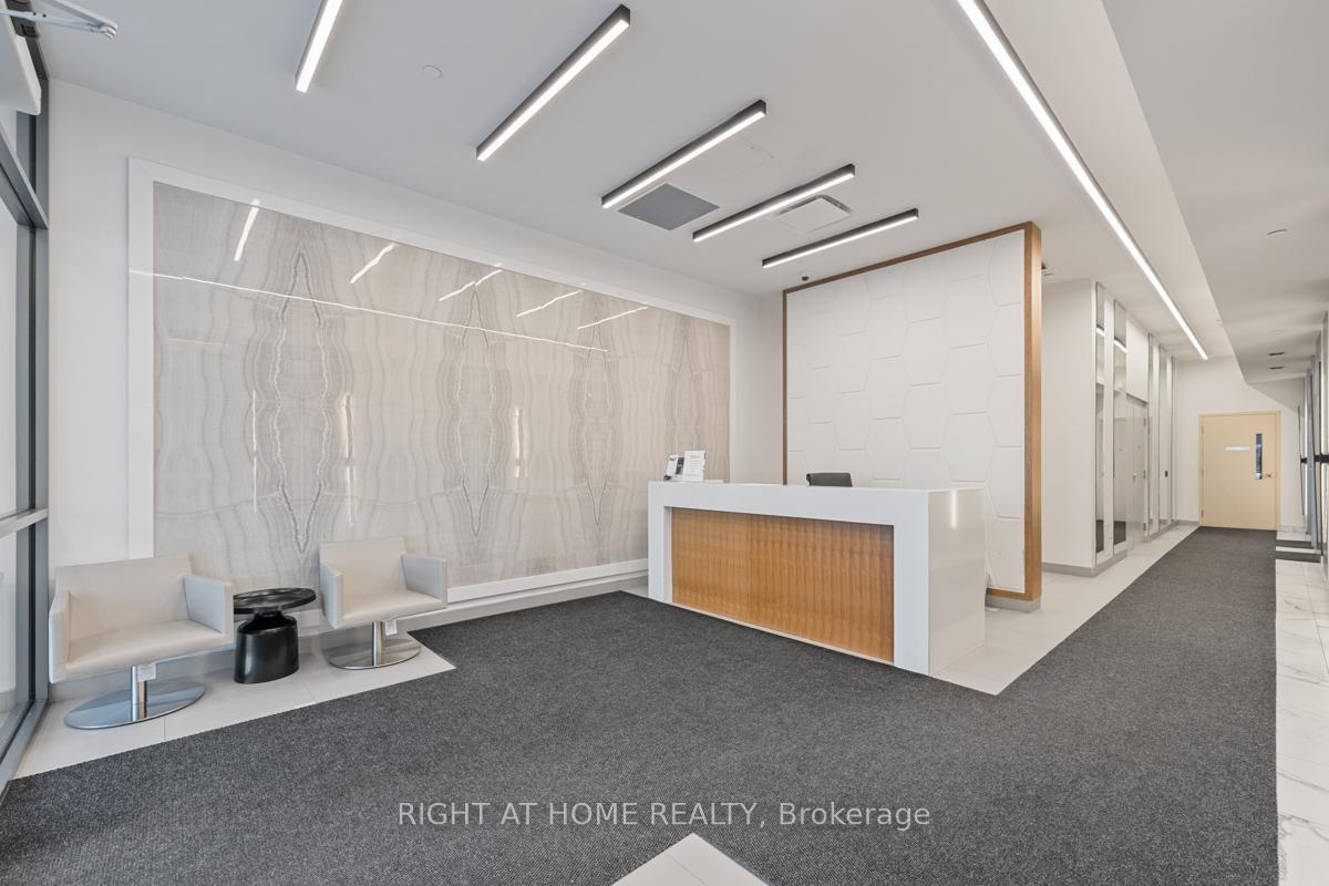 Photo 3 of 10 Meadowglen Place, Scarborough, Woburn — HOMEH