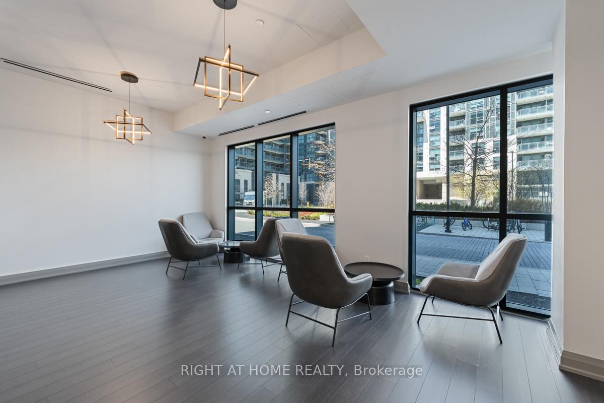 Photo 6 of 10 Meadowglen Place, Scarborough, Woburn — HOMEH