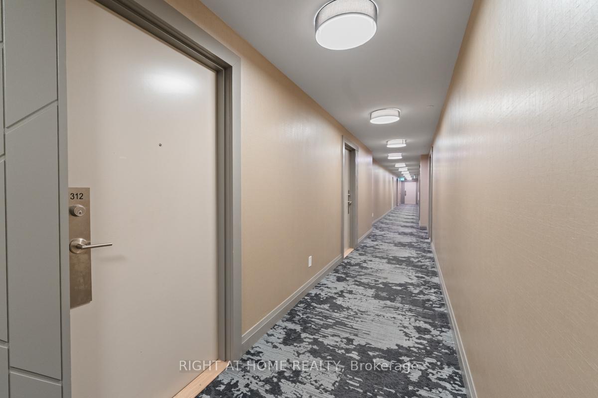 Photo 9 of 10 Meadowglen Place, Scarborough, Woburn — HOMEH