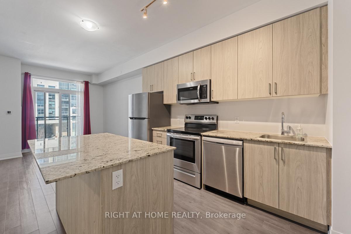 Photo 14 of 10 Meadowglen Place, Scarborough, Woburn — HOMEH