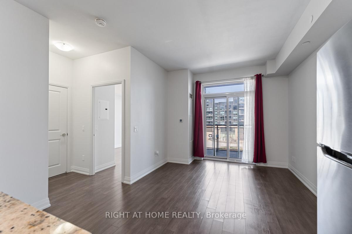 Photo 21 of 10 Meadowglen Place, Scarborough, Woburn — HOMEH