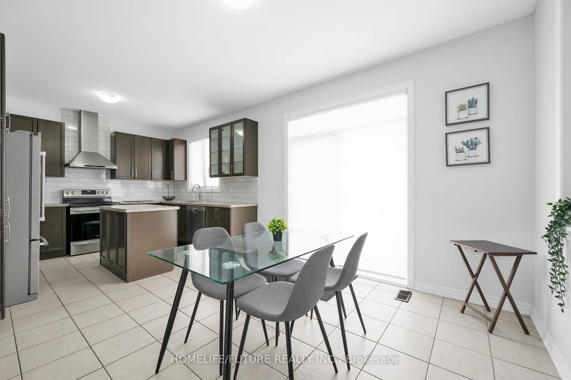 Photo 10 of 44 Gillett Drive, Ajax, Northeast Ajax — HOMEH