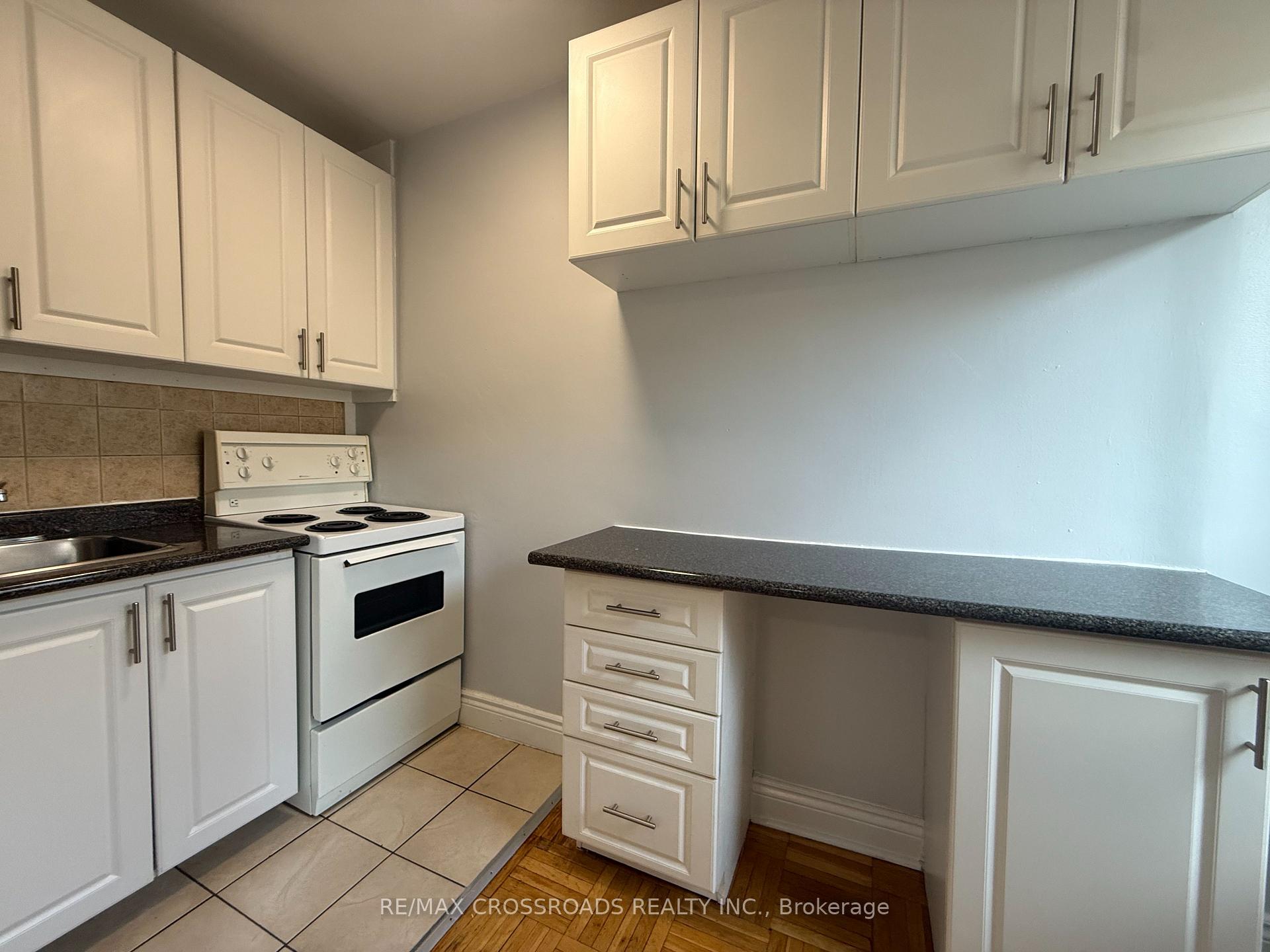 Photo 9 of Unit 112, 2770 Yonge Street, Toronto, Lawrence Park South — HOMEH