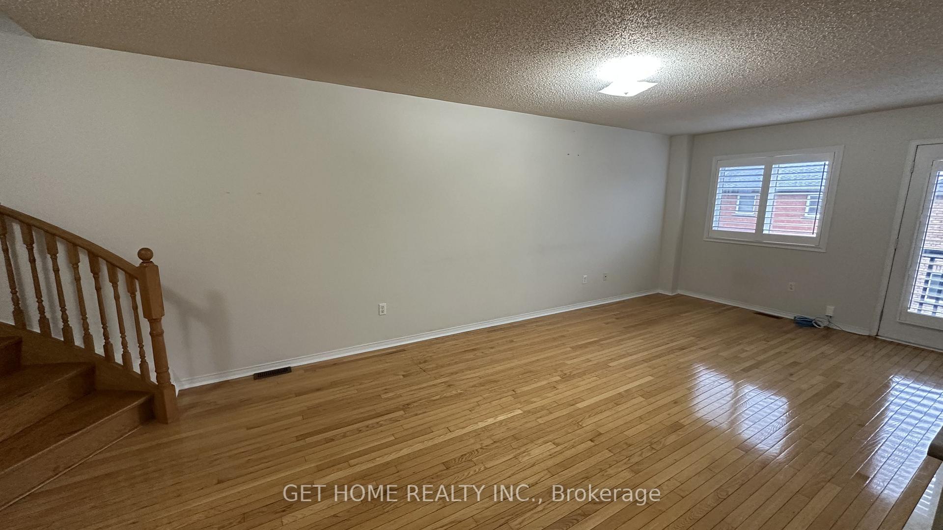 Photo 14 of 97 San Gabriele Place, North York, Humber Summit — HOMEH