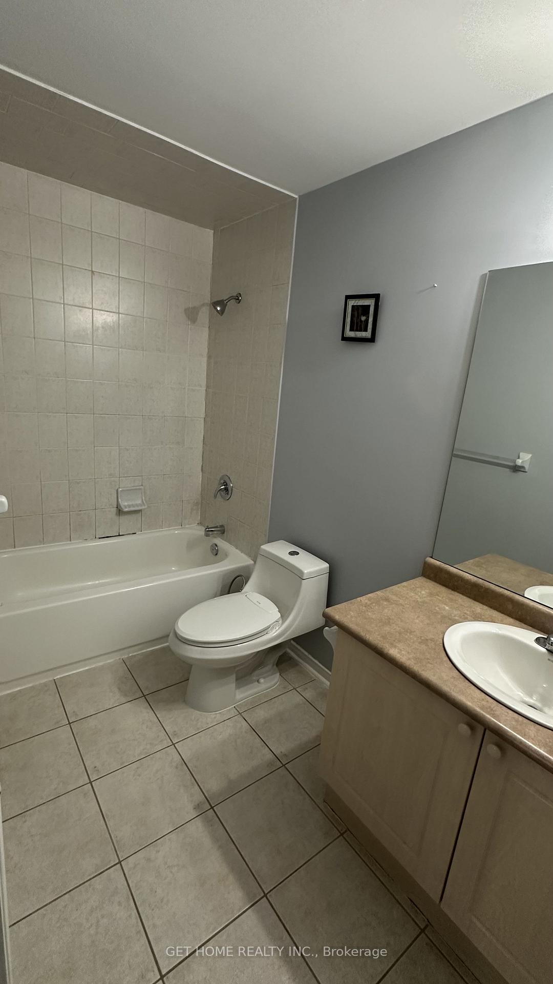 Photo 23 of 97 San Gabriele Place, North York, Humber Summit — HOMEH