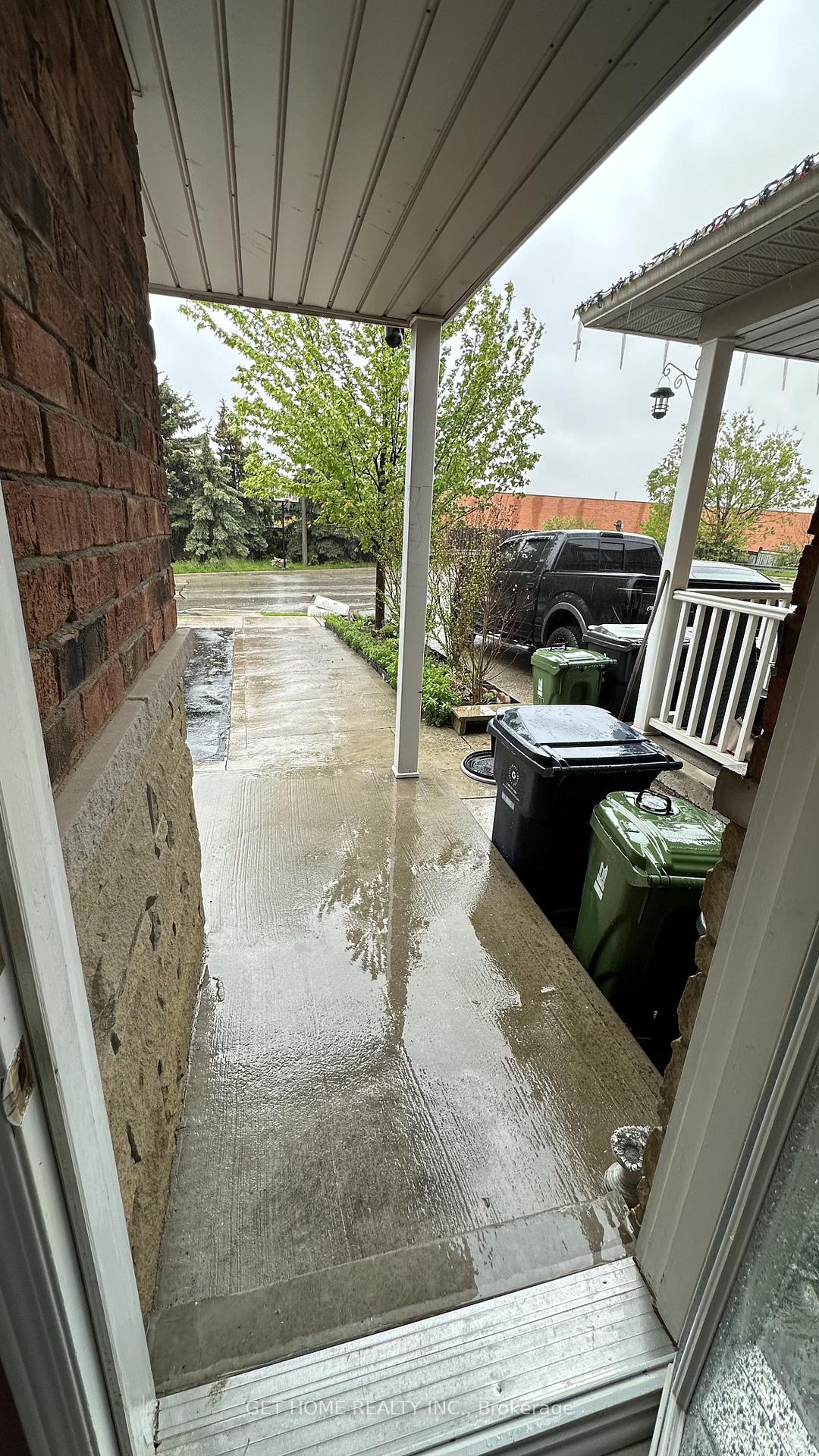 Photo 47 of 97 San Gabriele Place, North York, Humber Summit — HOMEH