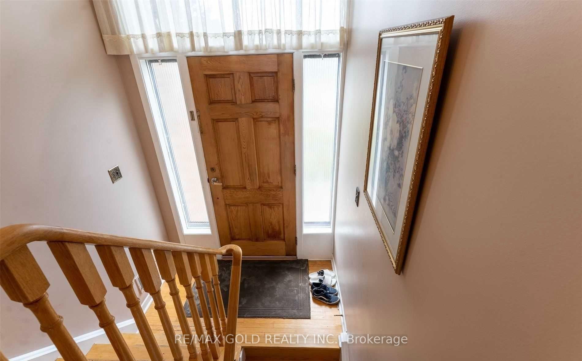 Photo 8 of 7305 Redstone Road, Mississauga, Malton — HOMEH