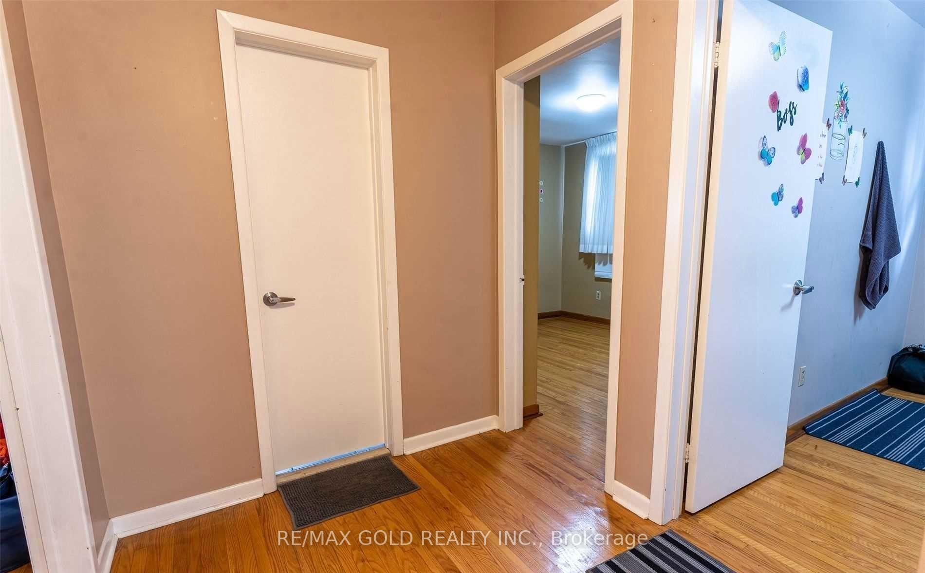 Photo 17 of 7305 Redstone Road, Mississauga, Malton — HOMEH