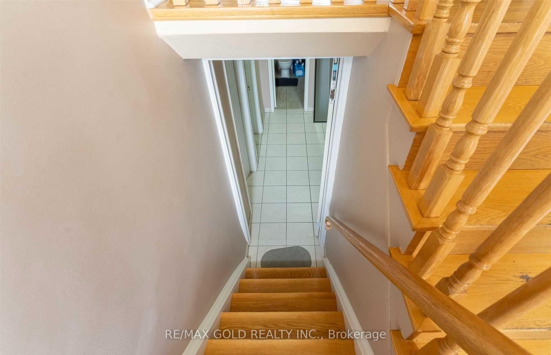 Photo 21 of 7305 Redstone Road, Mississauga, Malton — HOMEH