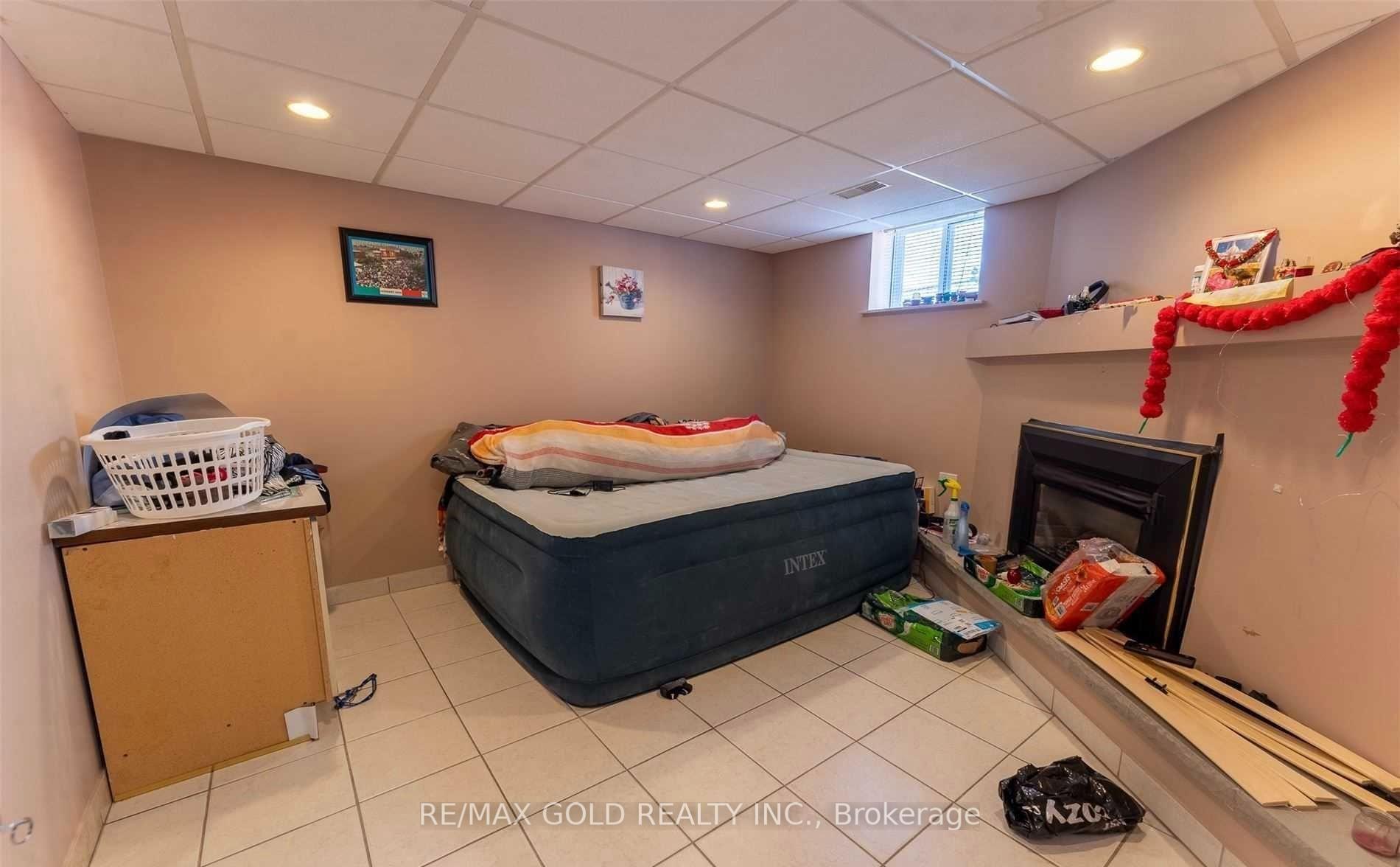 Photo 25 of 7305 Redstone Road, Mississauga, Malton — HOMEH