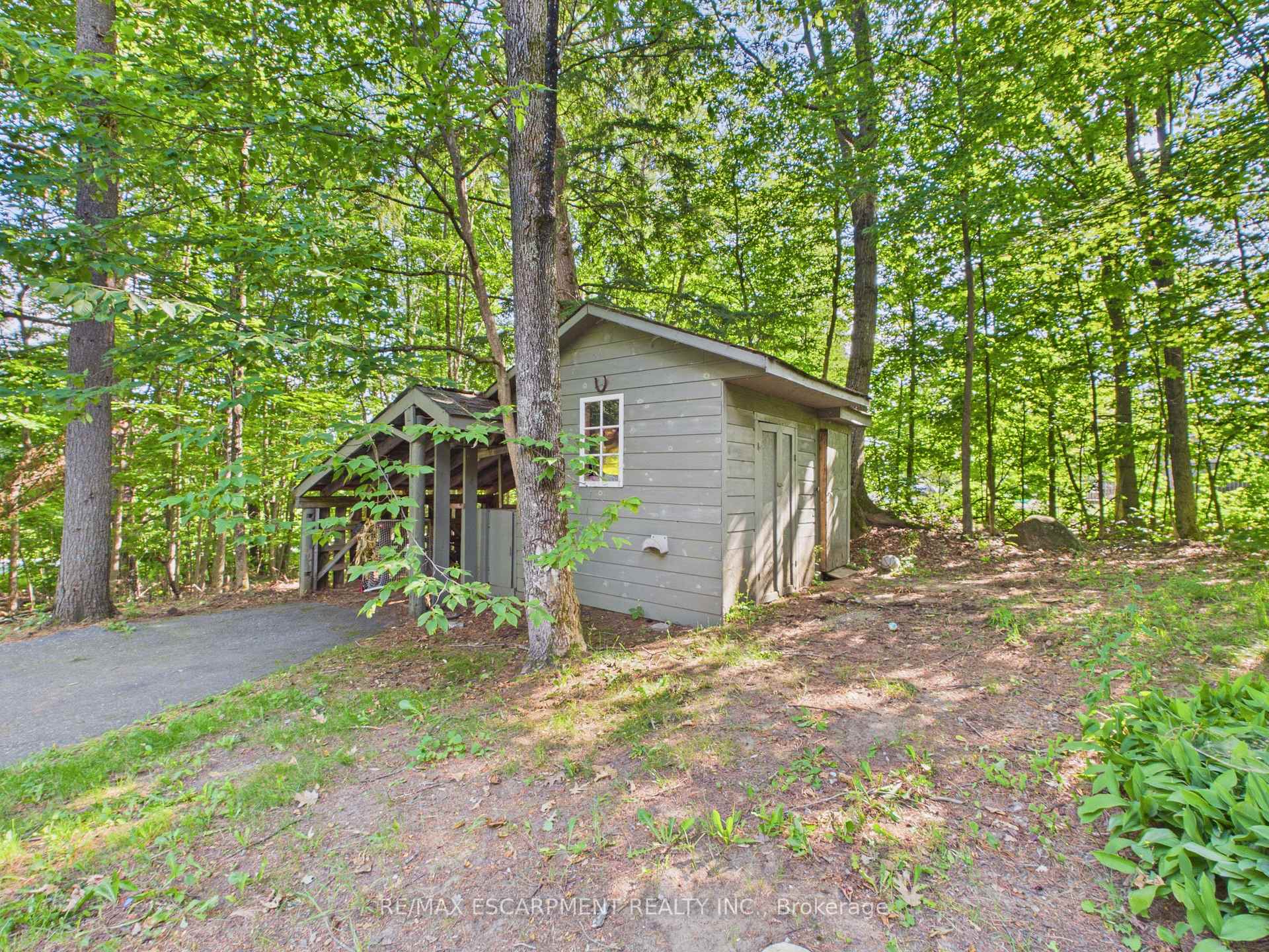 Photo 24 of 1060 Golden Beach Road, Bracebridge, Monck (Bracebridge) — HOMEH