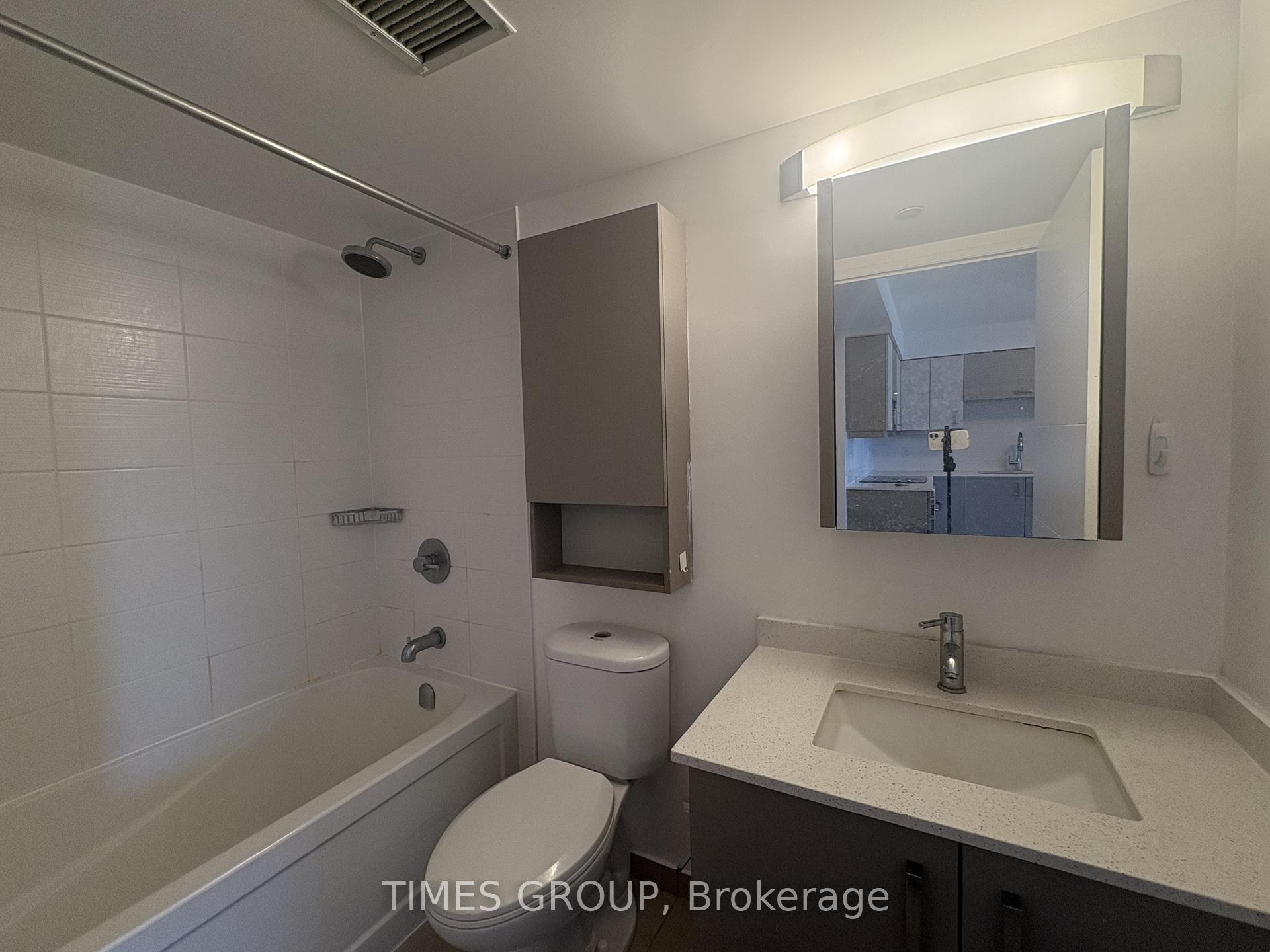 Photo 6 of Unit 512, 18 Uptown Drive, Markham, Unionville — HOMEH