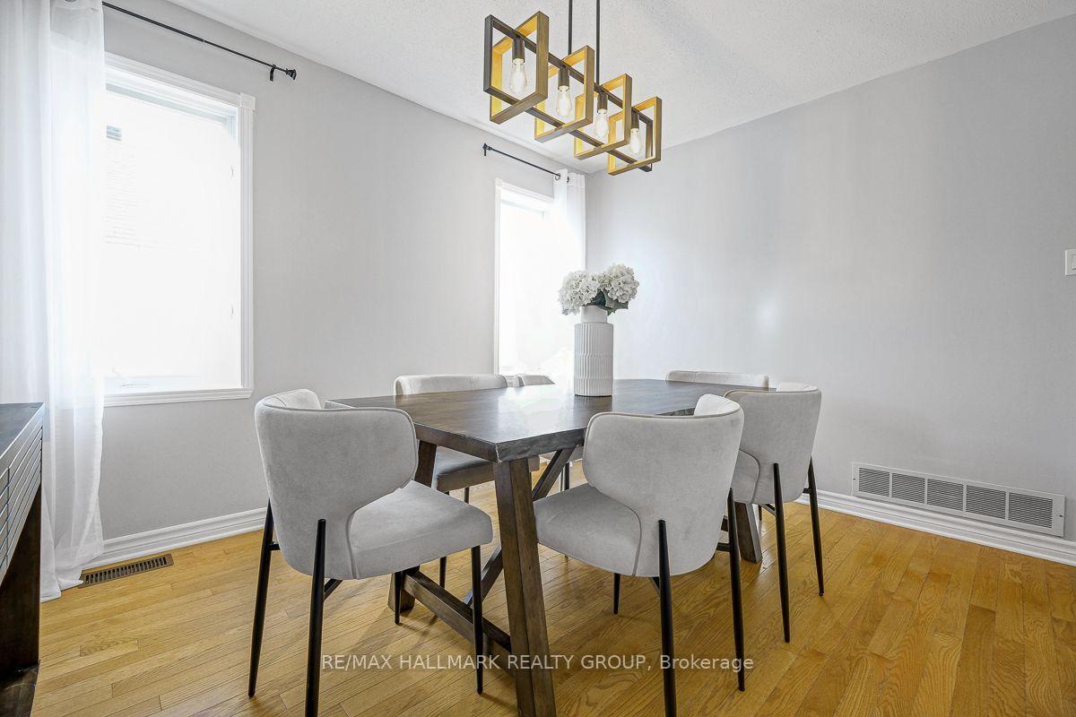 Photo 10 of 1209 Whiterock Street, Ottawa, Carson Grove — HOMEH
