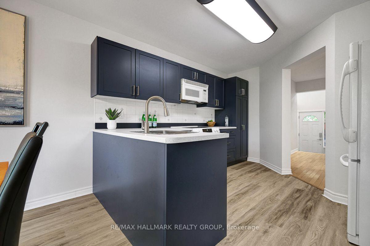 Photo 16 of 1209 Whiterock Street, Ottawa, Carson Grove — HOMEH