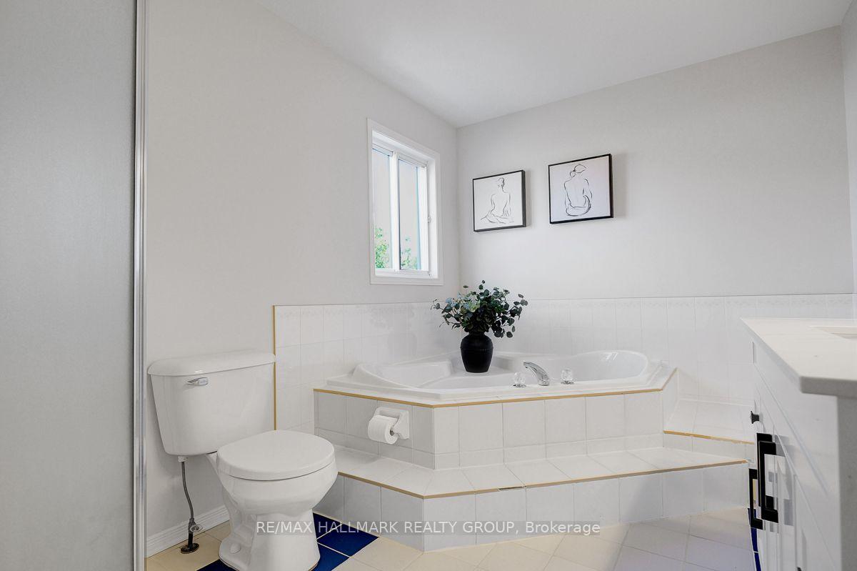 Photo 33 of 1209 Whiterock Street, Ottawa, Carson Grove — HOMEH