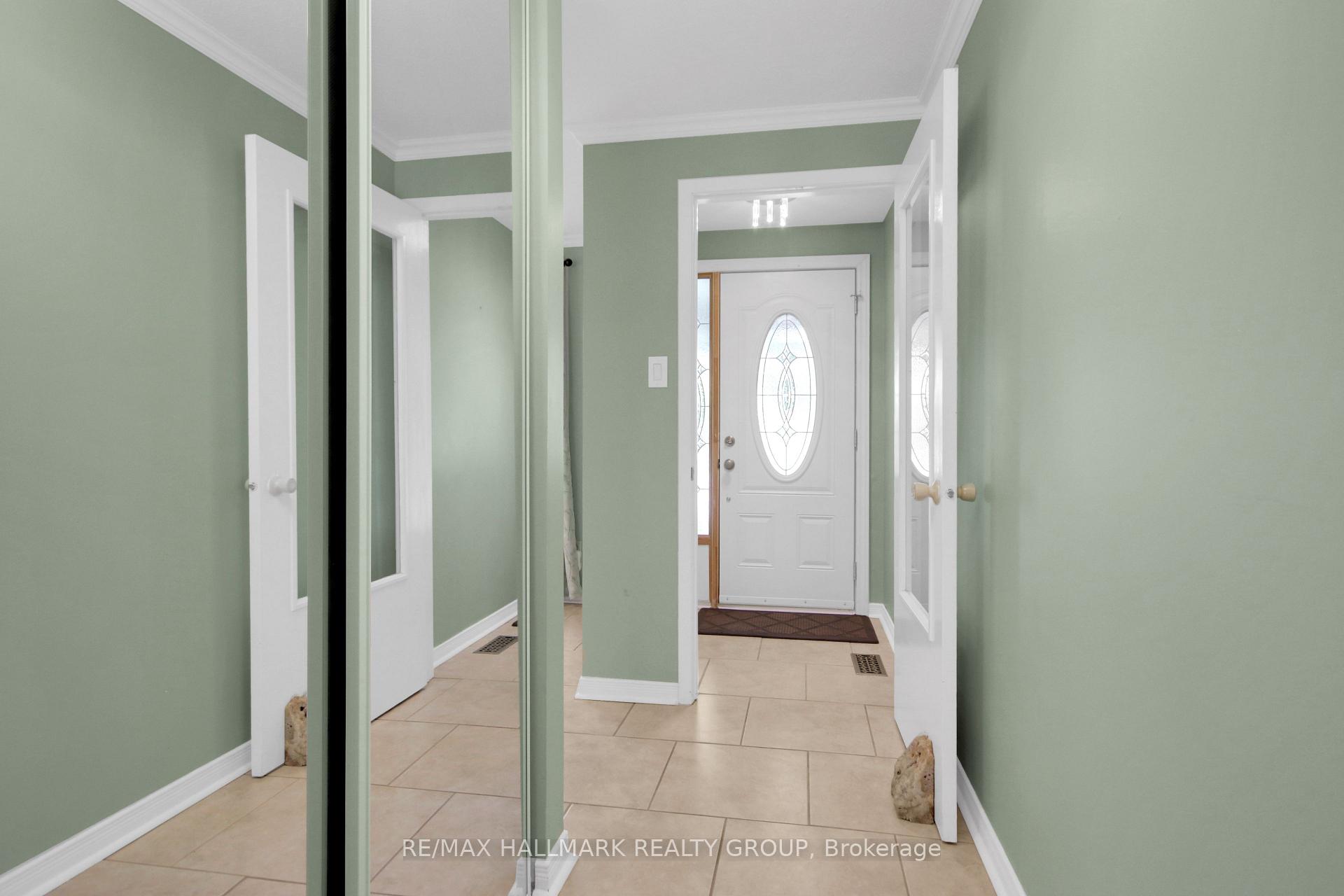 Photo 3 of 7954 Decarie Drive, Ottawa, Orleans Wood — HOMEH