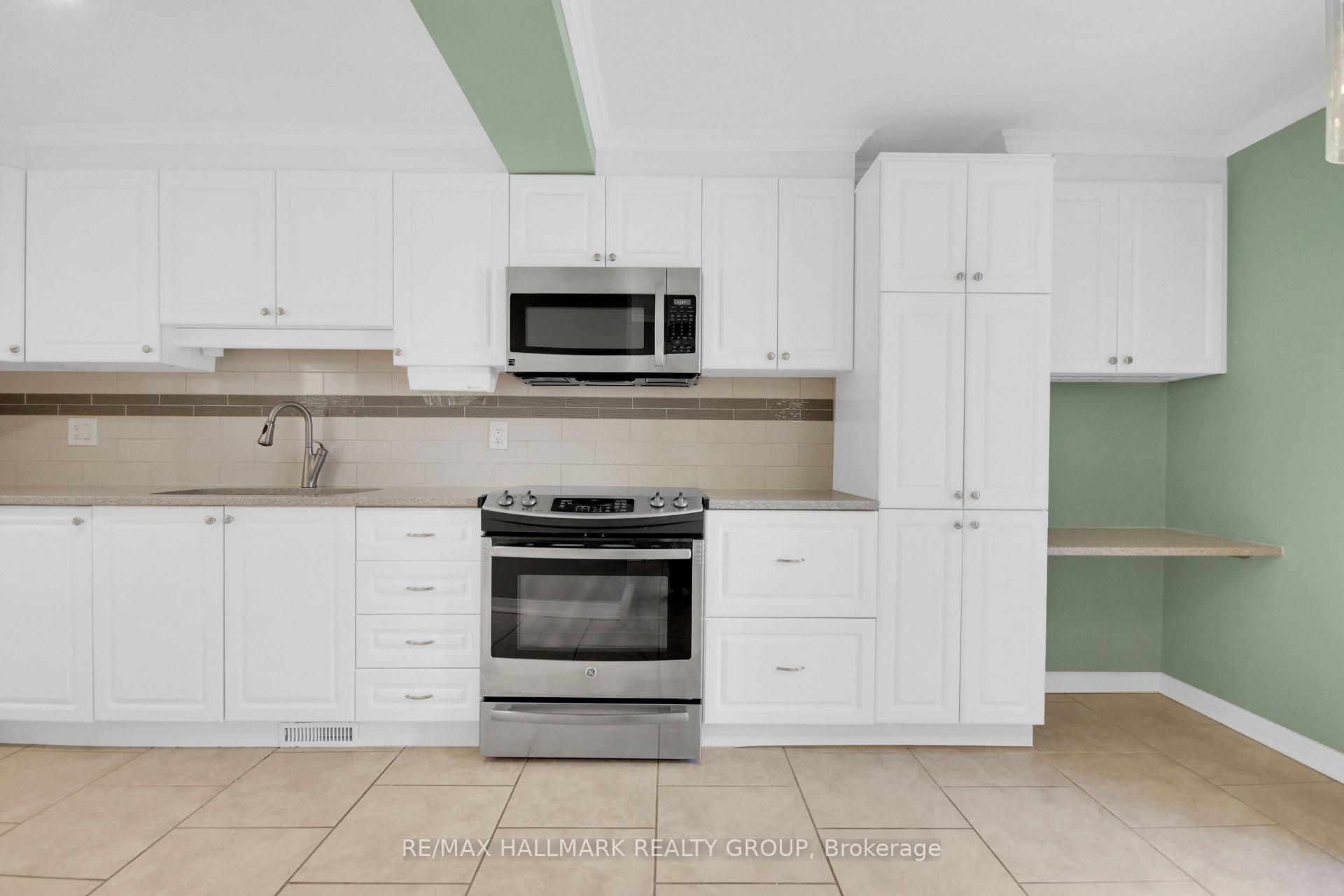Photo 9 of 7954 Decarie Drive, Ottawa, Orleans Wood — HOMEH