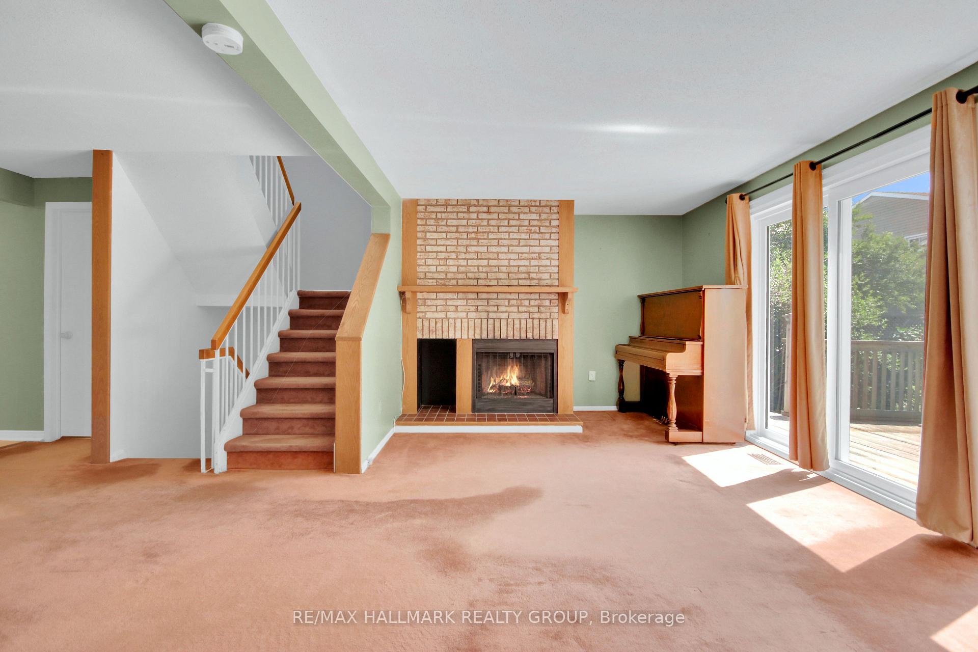 Photo 11 of 7954 Decarie Drive, Ottawa, Orleans Wood — HOMEH