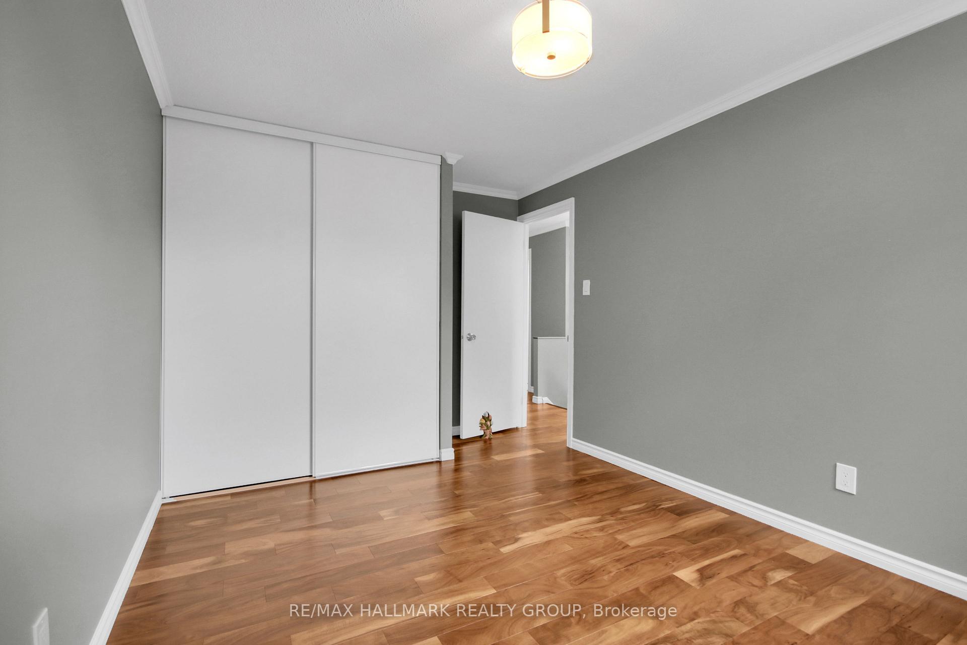 Photo 18 of 7954 Decarie Drive, Ottawa, Orleans Wood — HOMEH