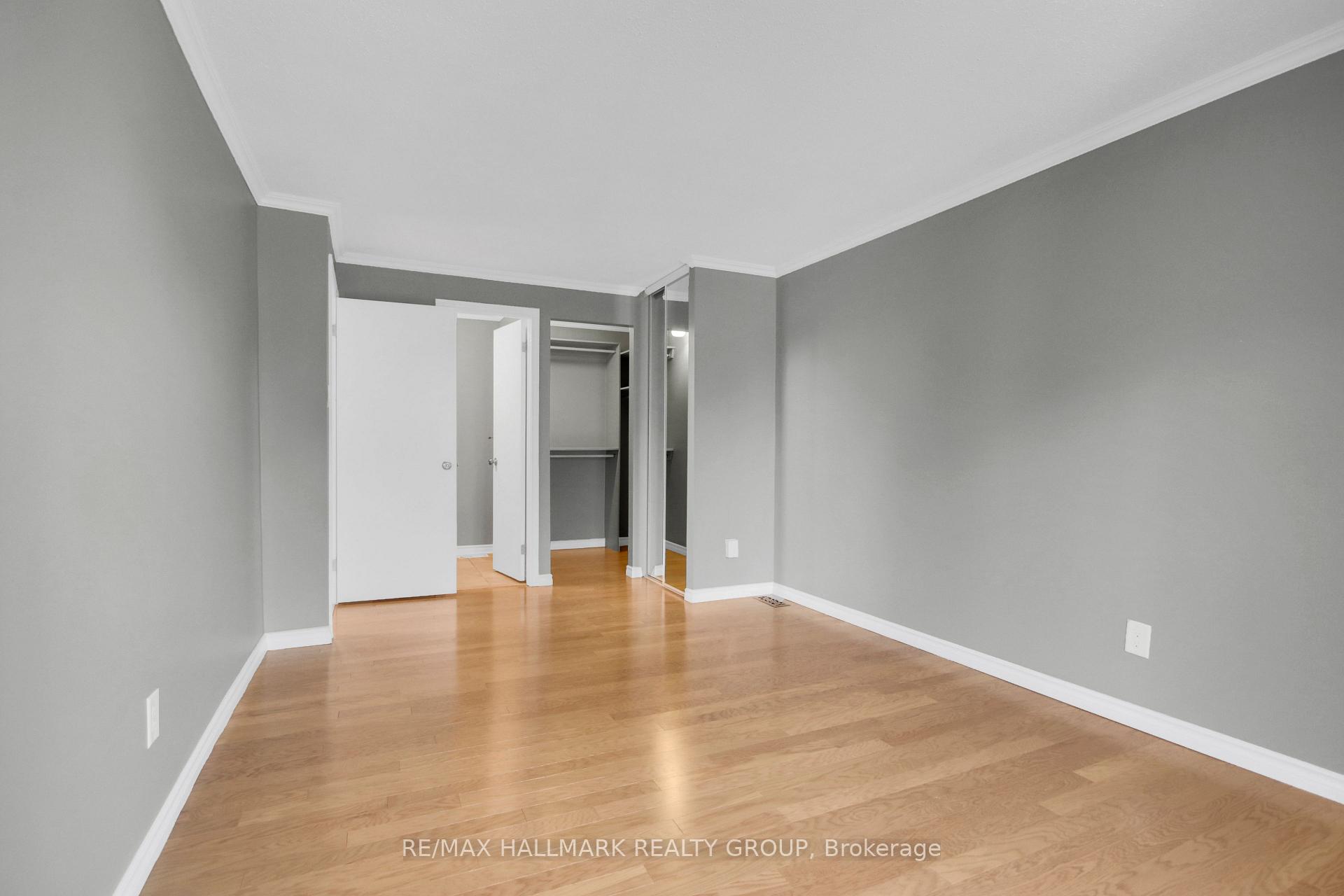 Photo 21 of 7954 Decarie Drive, Ottawa, Orleans Wood — HOMEH