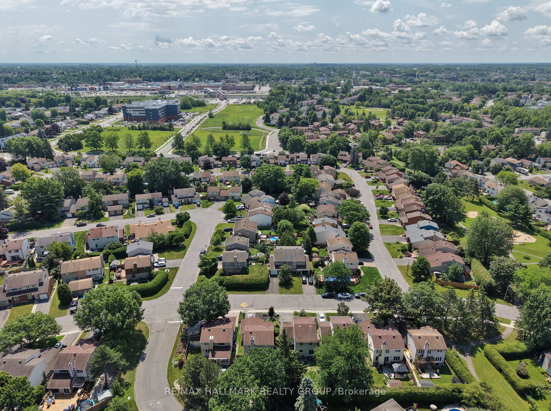 Photo 27 of 7954 Decarie Drive, Ottawa, Orleans Wood — HOMEH