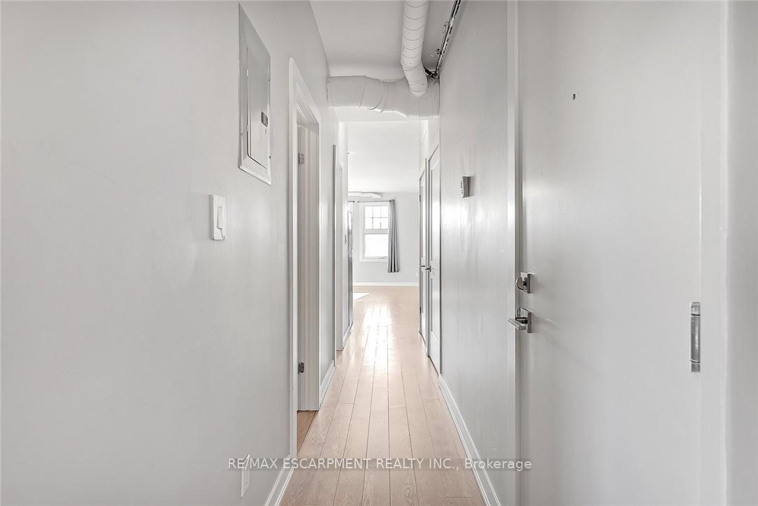 Photo 4 of Unit 302, 657 Barton Street E, Hamilton, Gibson — HOMEH