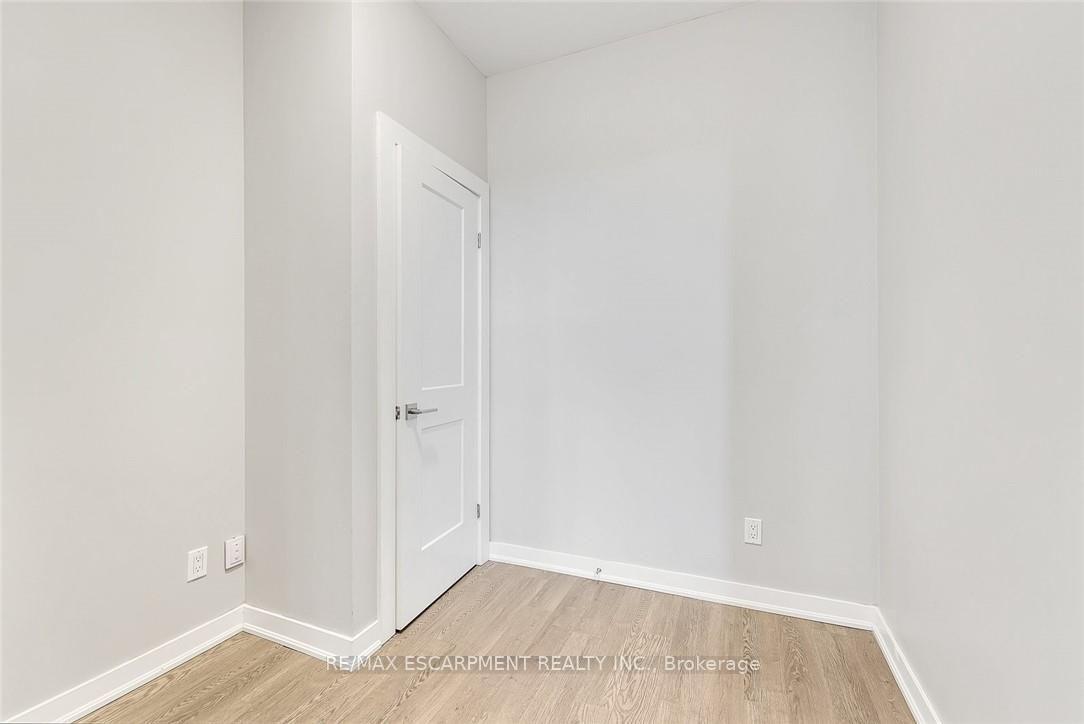 Photo 14 of Unit 302, 657 Barton Street E, Hamilton, Gibson — HOMEH