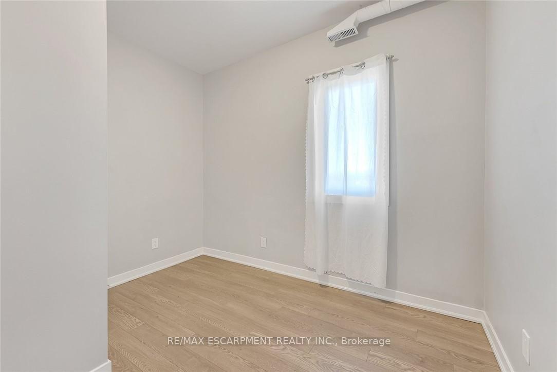 Photo 20 of Unit 302, 657 Barton Street E, Hamilton, Gibson — HOMEH