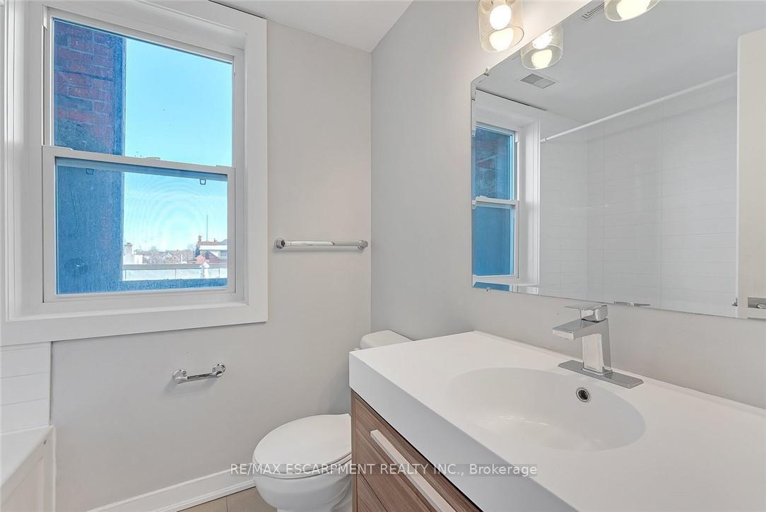 Photo 23 of Unit 302, 657 Barton Street E, Hamilton, Gibson — HOMEH