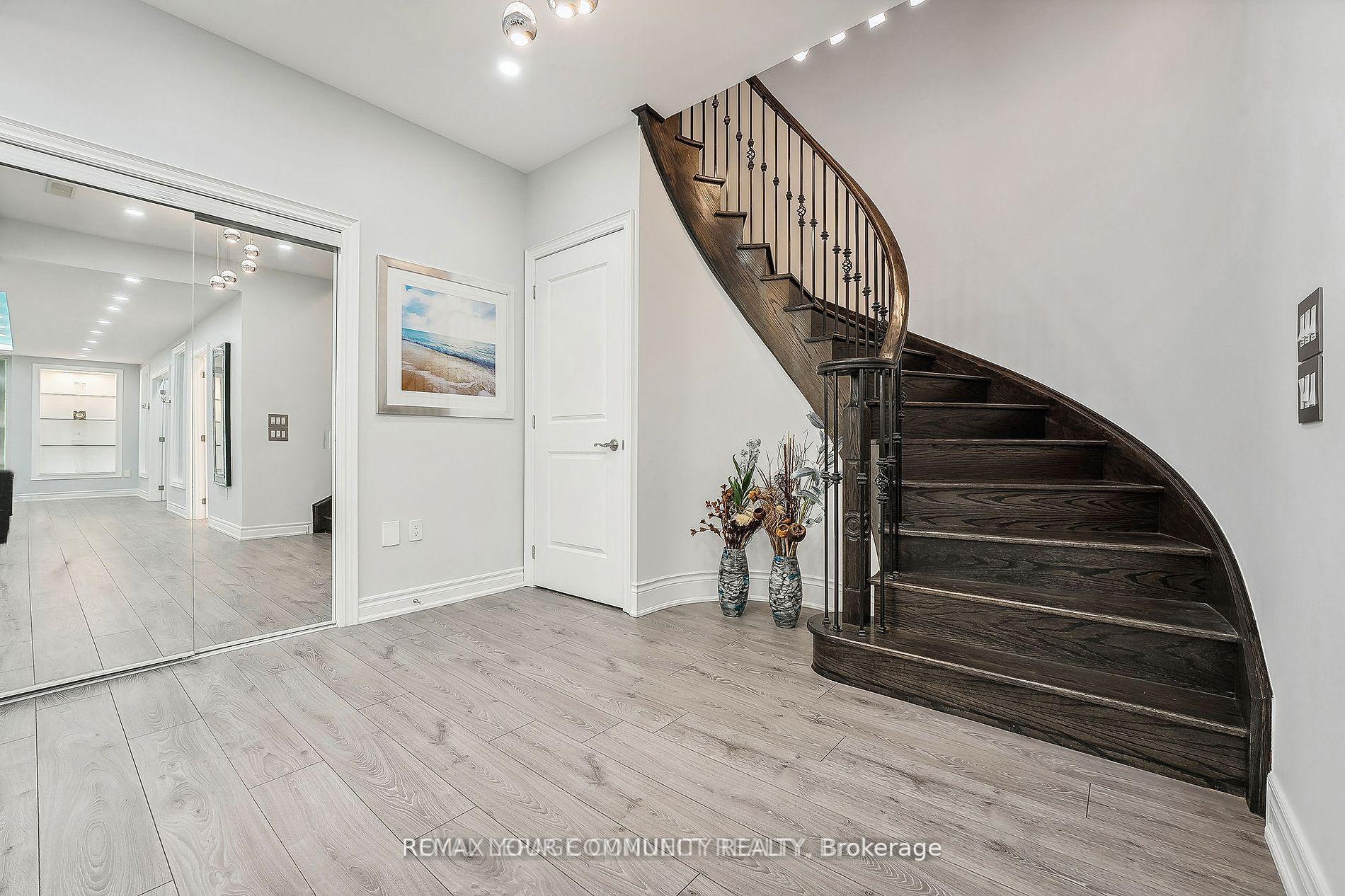 Photo 15 of 336 Farrell Road, Vaughan, Patterson — HOMEH