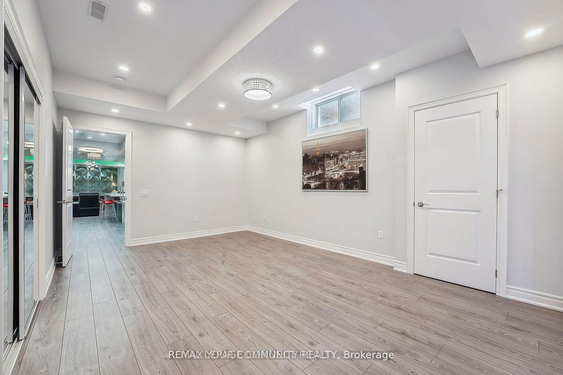 Photo 20 of 336 Farrell Road, Vaughan, Patterson — HOMEH