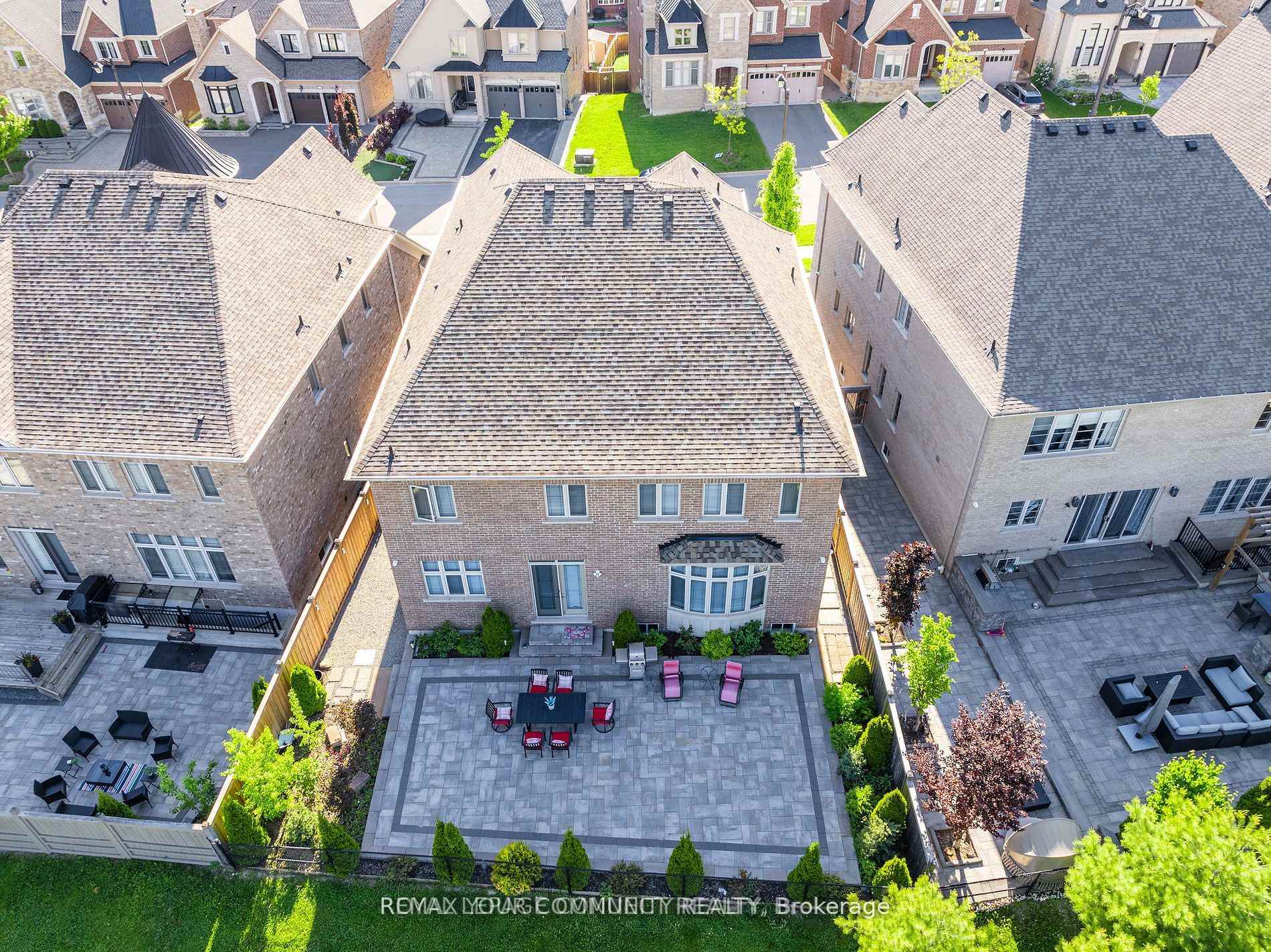 Photo 38 of 336 Farrell Road, Vaughan, Patterson — HOMEH