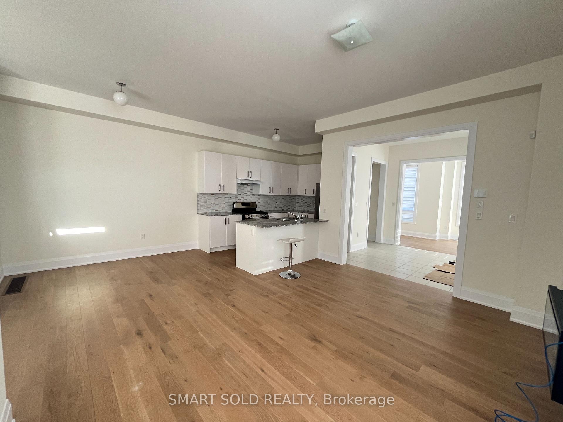 Photo 7 of 42 Mindanao Avenue, Markham, Victoria Manor-Jennings Gate — HOMEH