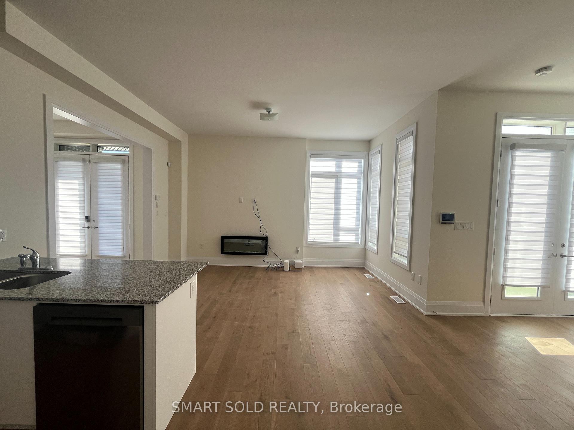 Photo 8 of 42 Mindanao Avenue, Markham, Victoria Manor-Jennings Gate — HOMEH