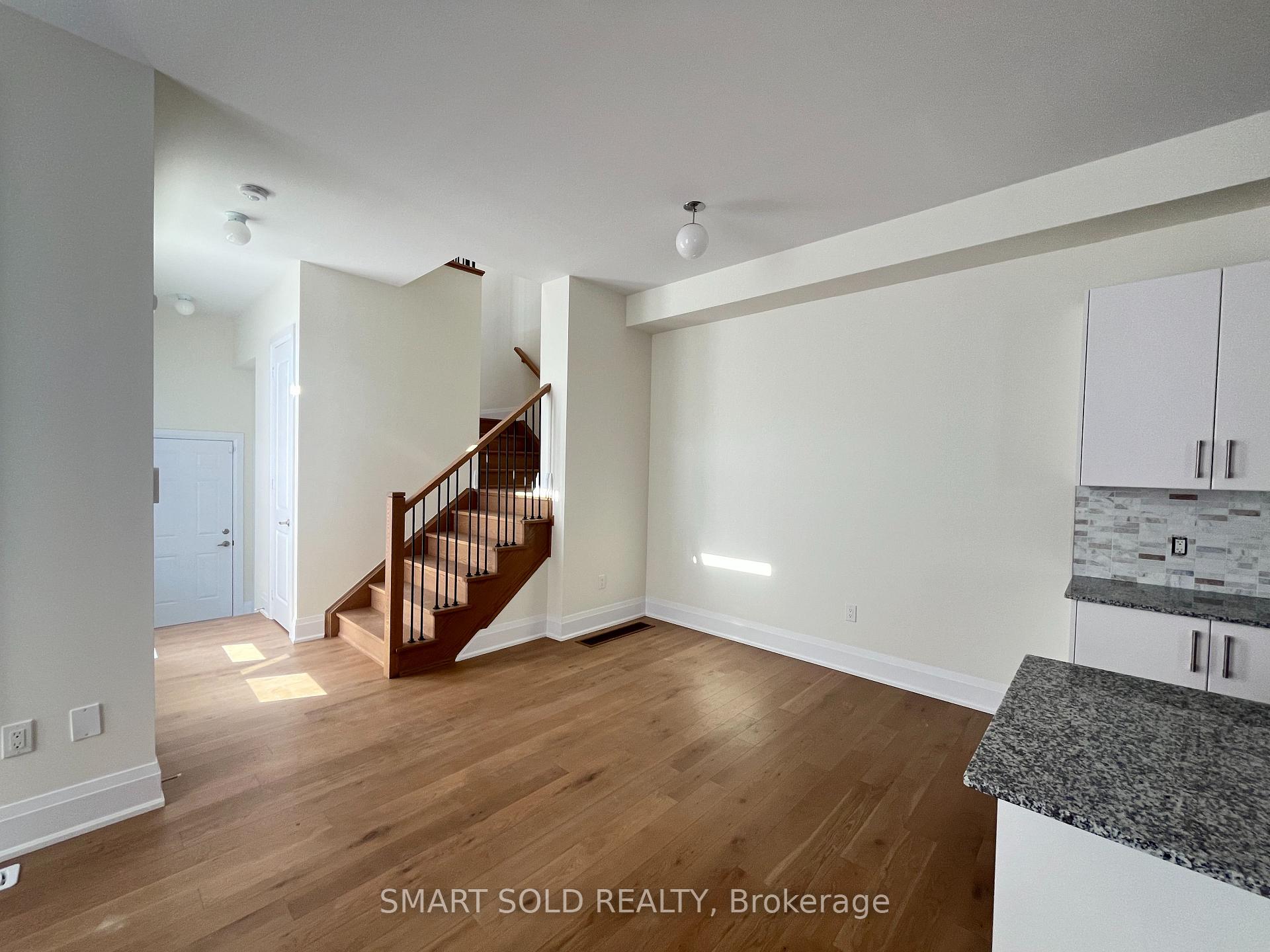 Photo 10 of 42 Mindanao Avenue, Markham, Victoria Manor-Jennings Gate — HOMEH