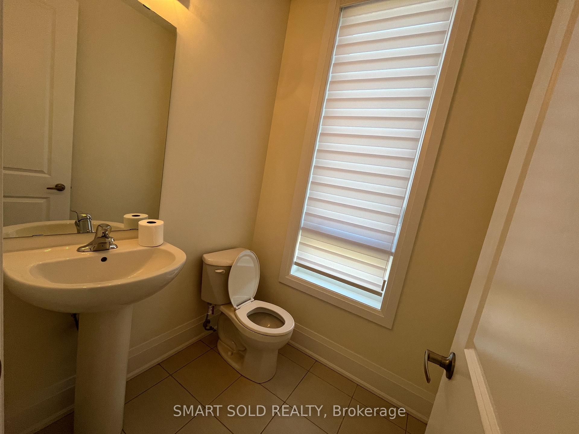 Photo 11 of 42 Mindanao Avenue, Markham, Victoria Manor-Jennings Gate — HOMEH