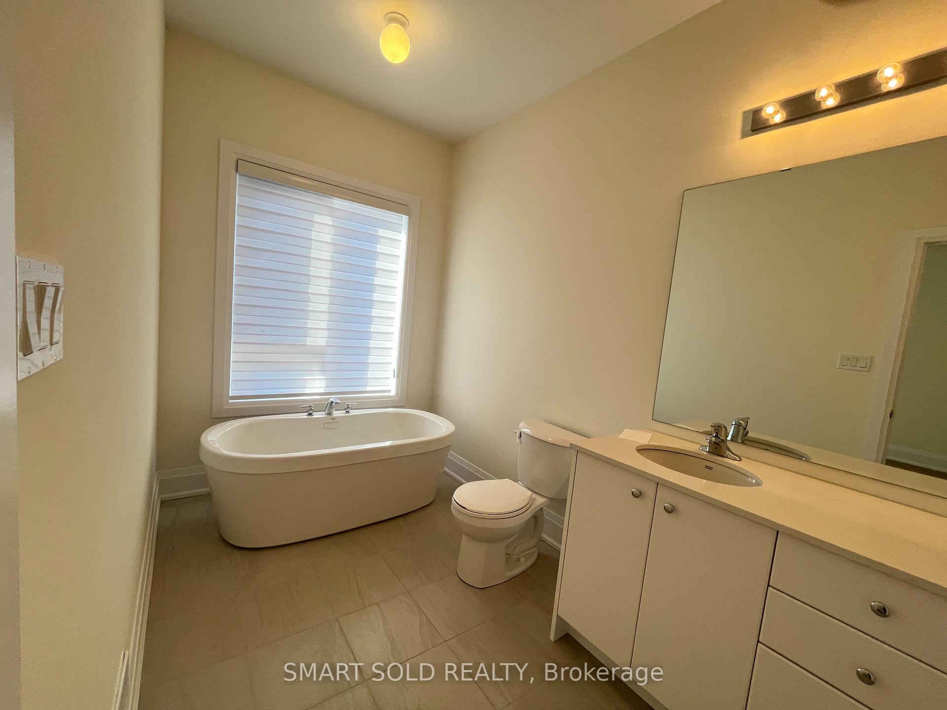 Photo 15 of 42 Mindanao Avenue, Markham, Victoria Manor-Jennings Gate — HOMEH
