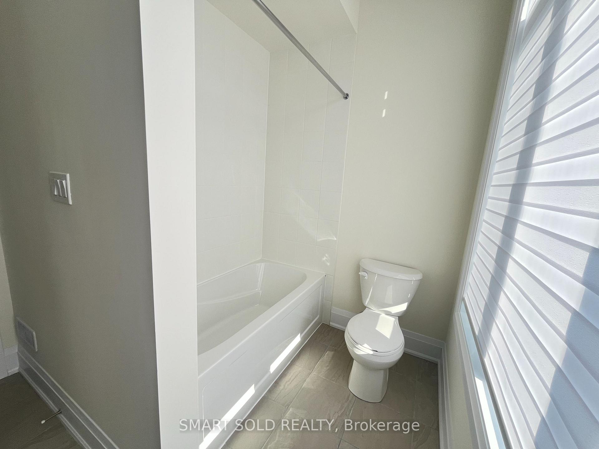 Photo 18 of 42 Mindanao Avenue, Markham, Victoria Manor-Jennings Gate — HOMEH