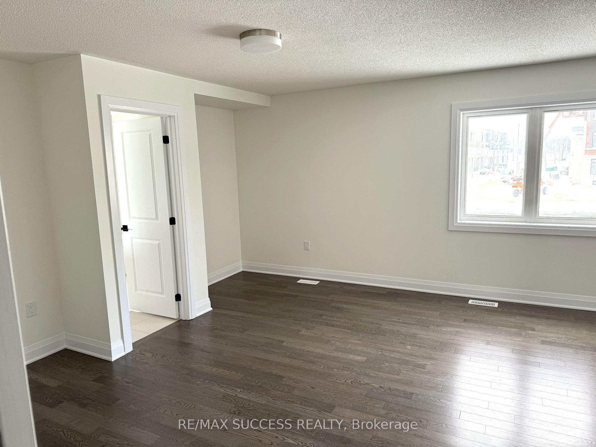 Photo 11 of 3272 Mariner Pass, Oakville, Glenorchy — HOMEH