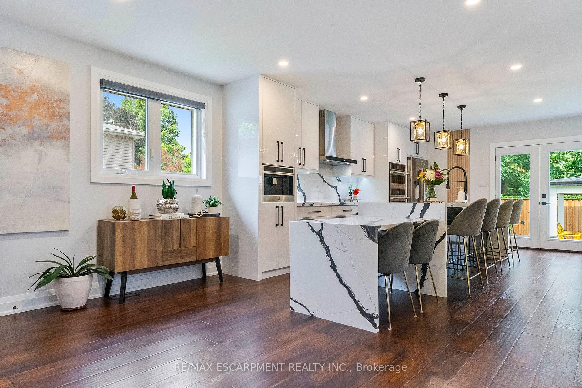 Photo 12 of 1829 Barsuda Drive, Mississauga, Clarkson — HOMEH