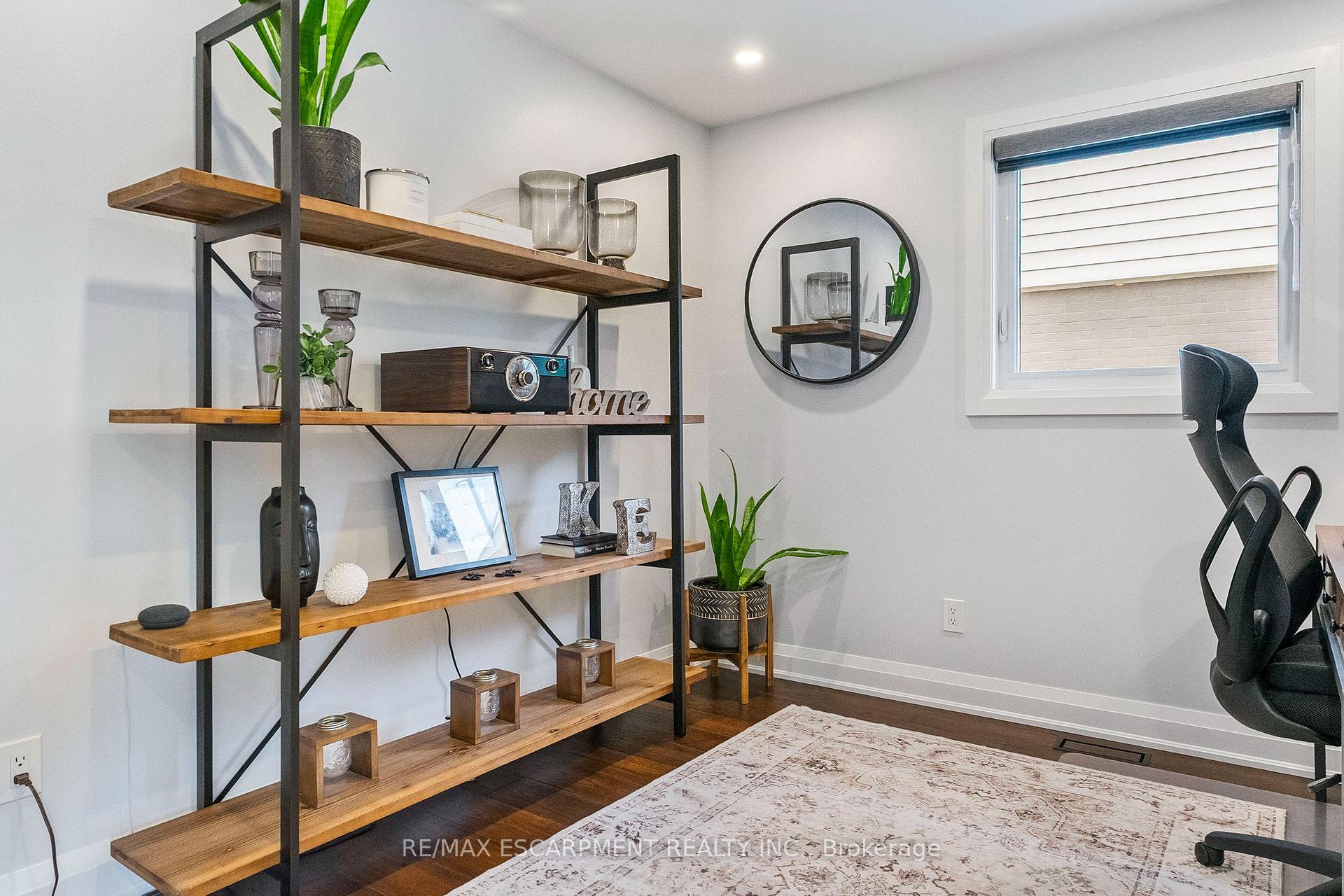 Photo 23 of 1829 Barsuda Drive, Mississauga, Clarkson — HOMEH