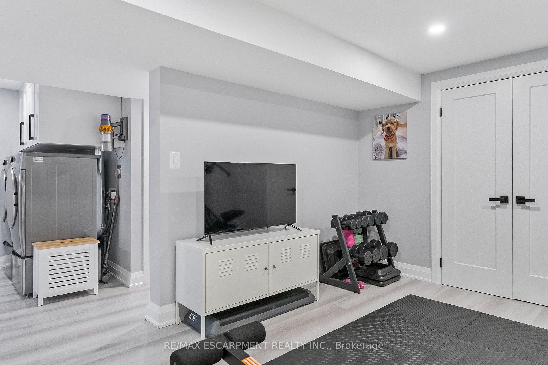 Photo 41 of 1829 Barsuda Drive, Mississauga, Clarkson — HOMEH