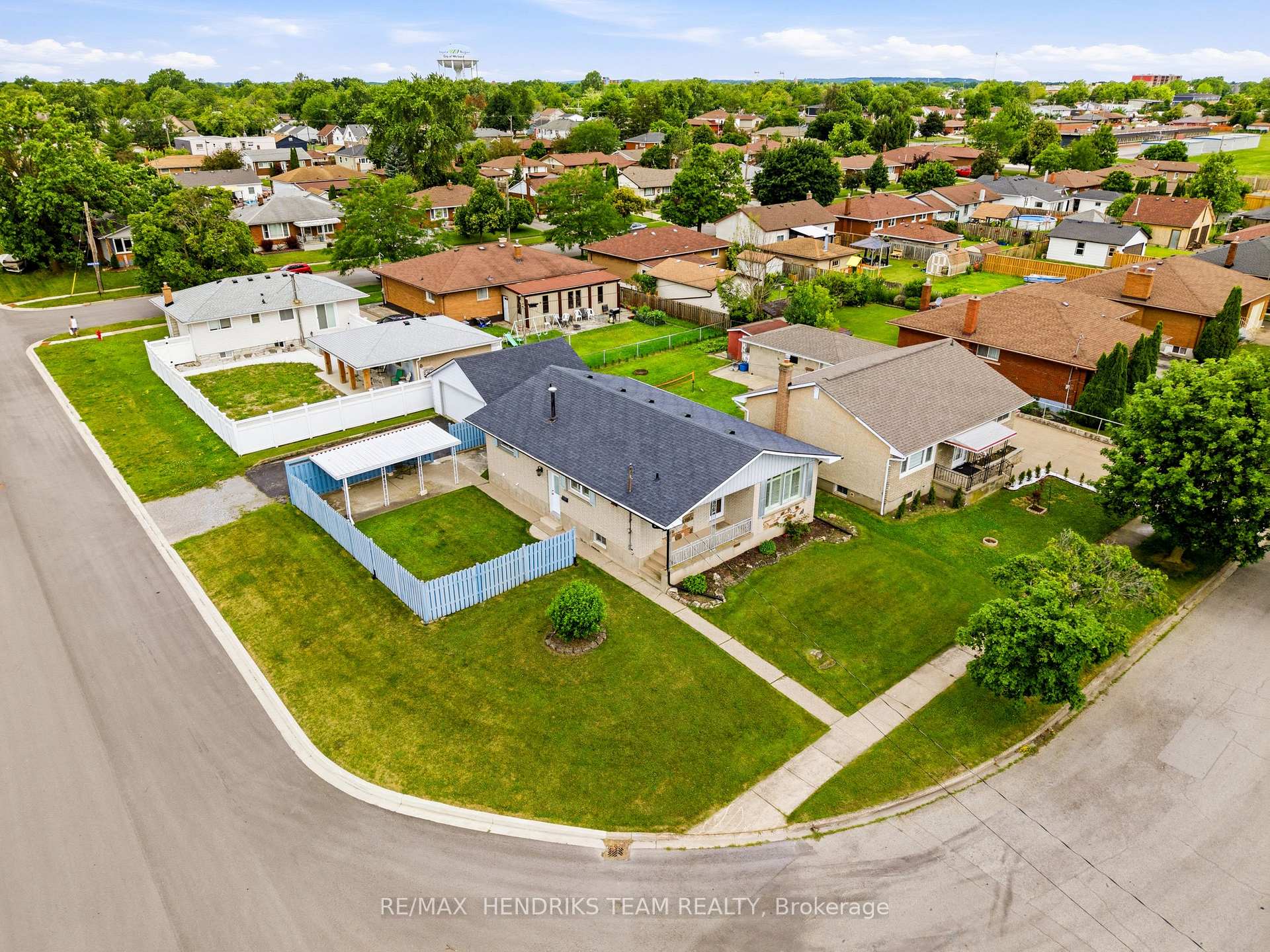 Photo 32 of 160 Classic Avenue, Welland, Lincoln/Crowland — HOMEH