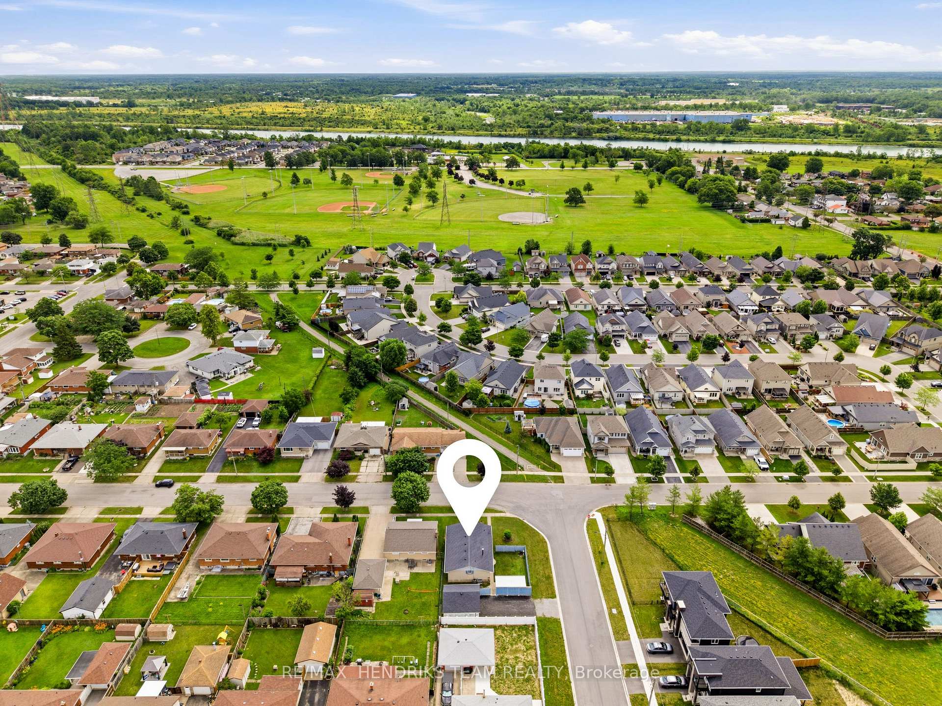 Photo 36 of 160 Classic Avenue, Welland, Lincoln/Crowland — HOMEH